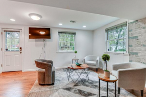 24 Mi to National Mall Pet-Friendly Studio